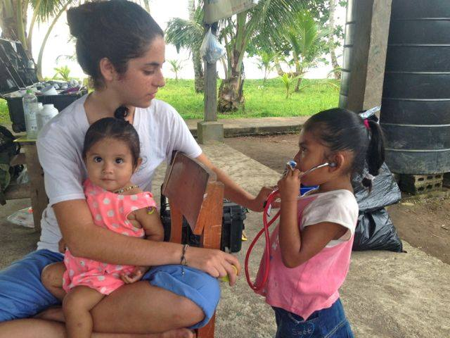 Rachael Kantor working with children in Panama